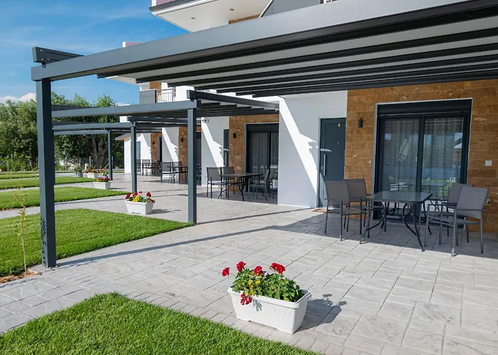 펜션 Chryssis Village By Travel Pro Services - Nea Potidaia Halkidiki 네아 포티데아