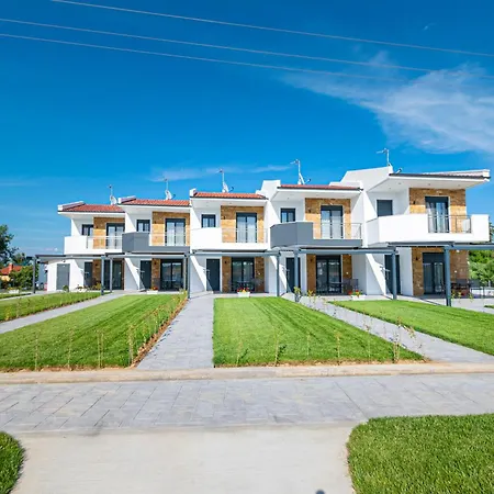 Chryssis Village By Travel Pro Services - Nea Potidaia Halkidiki بيت للعطل