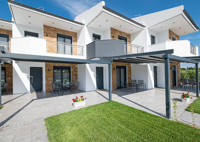 Chryssis Village By Travel Pro Services - Nea Potidaia Halkidiki