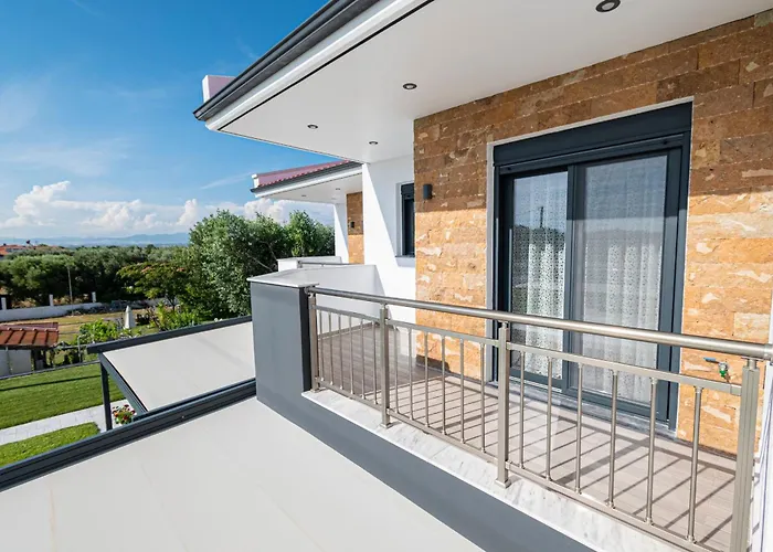 Feriehus Chryssis Village By Travel Pro Services - Nea Potidaia Halkidiki *